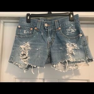 Distressed Levi shorts